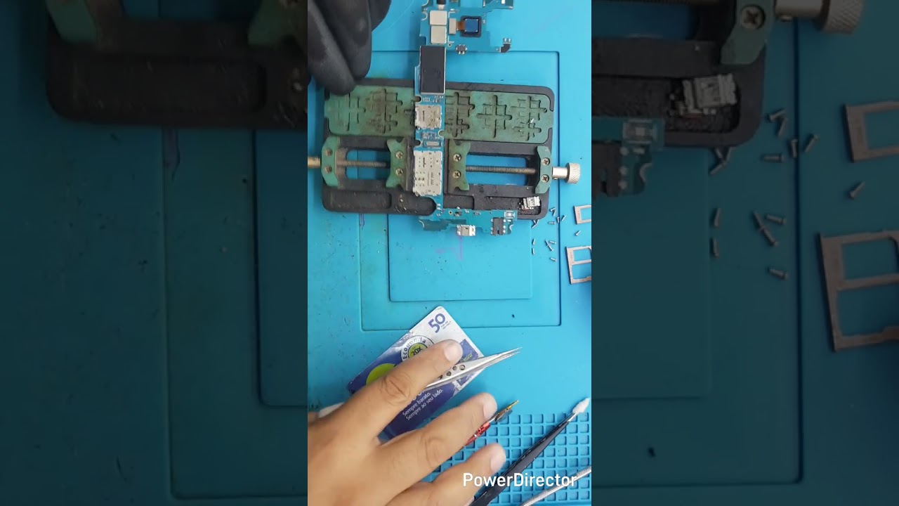 CELULAR SAMSUNG J4 J4+ NAO INICIA TRAVADO NA LOGO E NAO CARREGA( RESOLVIDO)