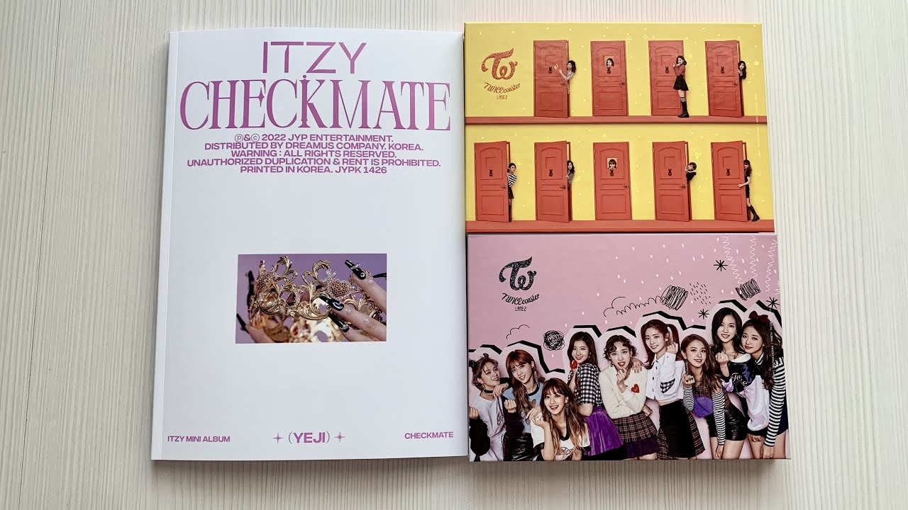 Распаковка альбома ITZY, TWICE / Unboxing album ITZY CHECKMATE (Standard)/TWICE TWICEcoaster lane 2