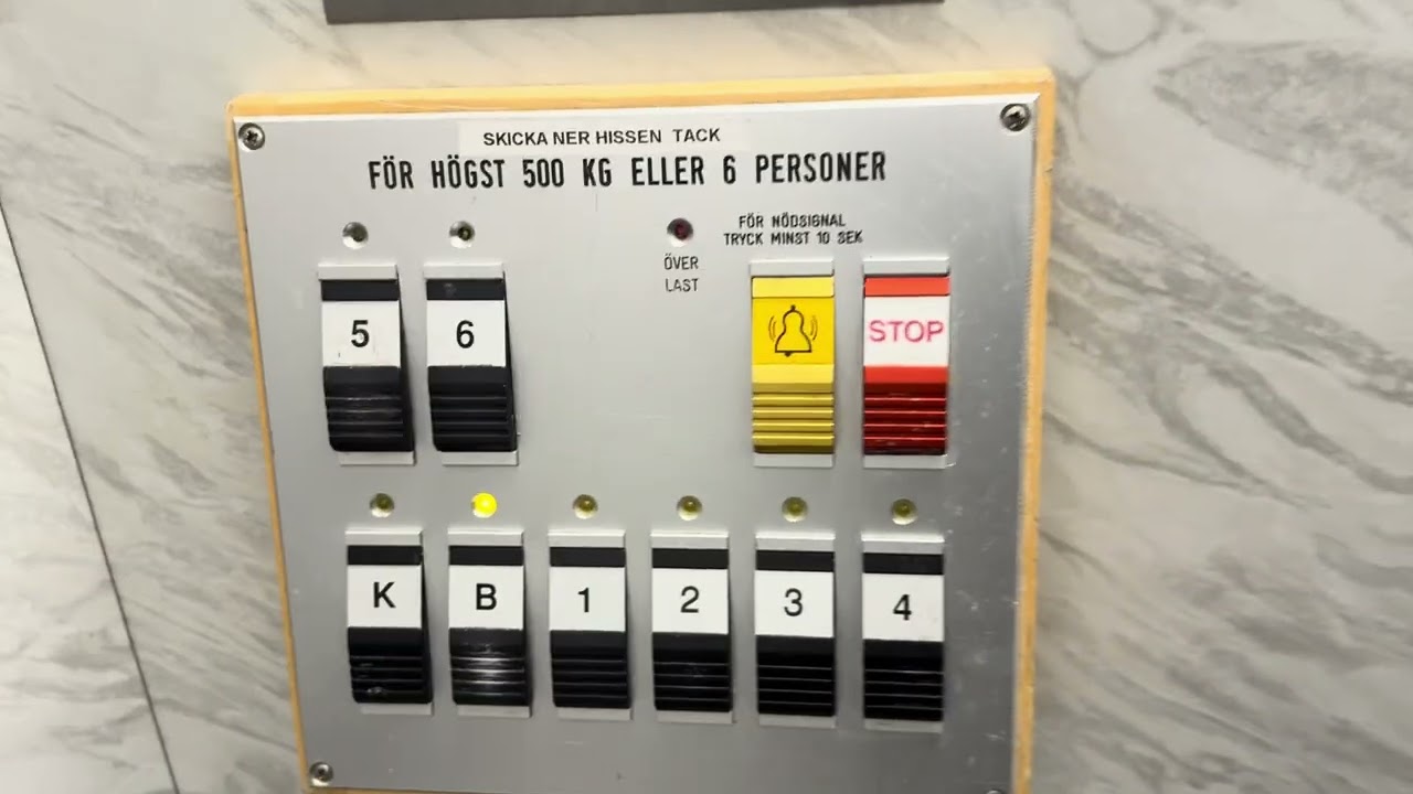 BAUER elevator @ Ekholmsvägen 235, Vårberg, Skärholmen, Stockholm, Sweden