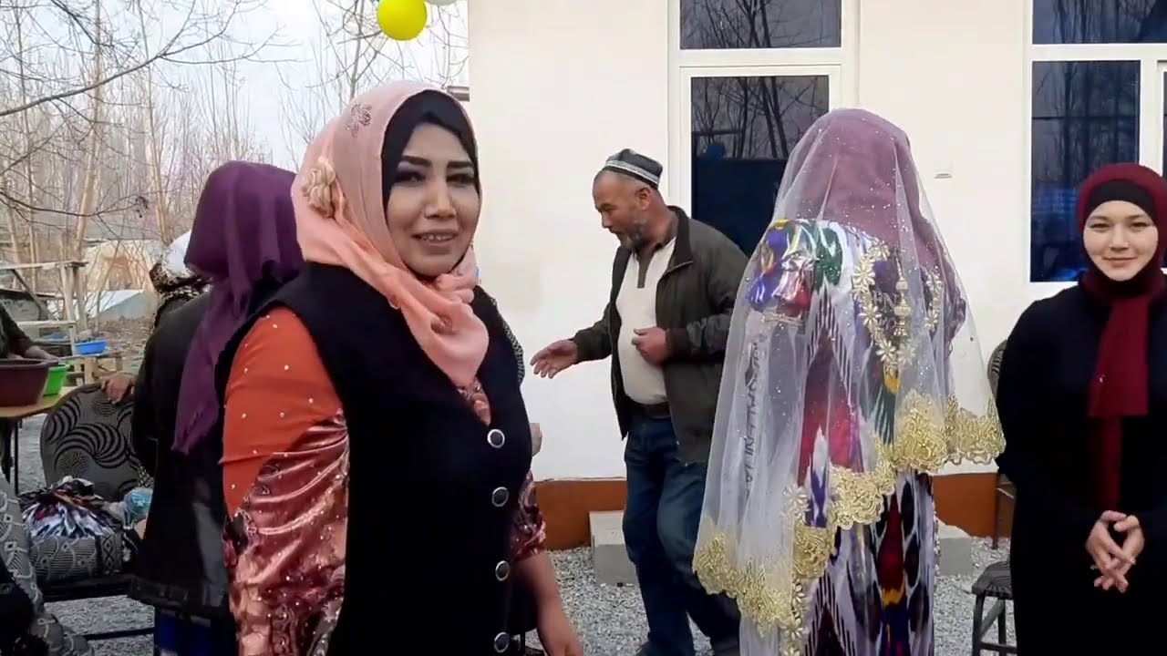 КАЛТАК БИЛАН УРАДИГОН ЭНАМИ КЕЛИНИ ЭШИККА ЧИКТИ