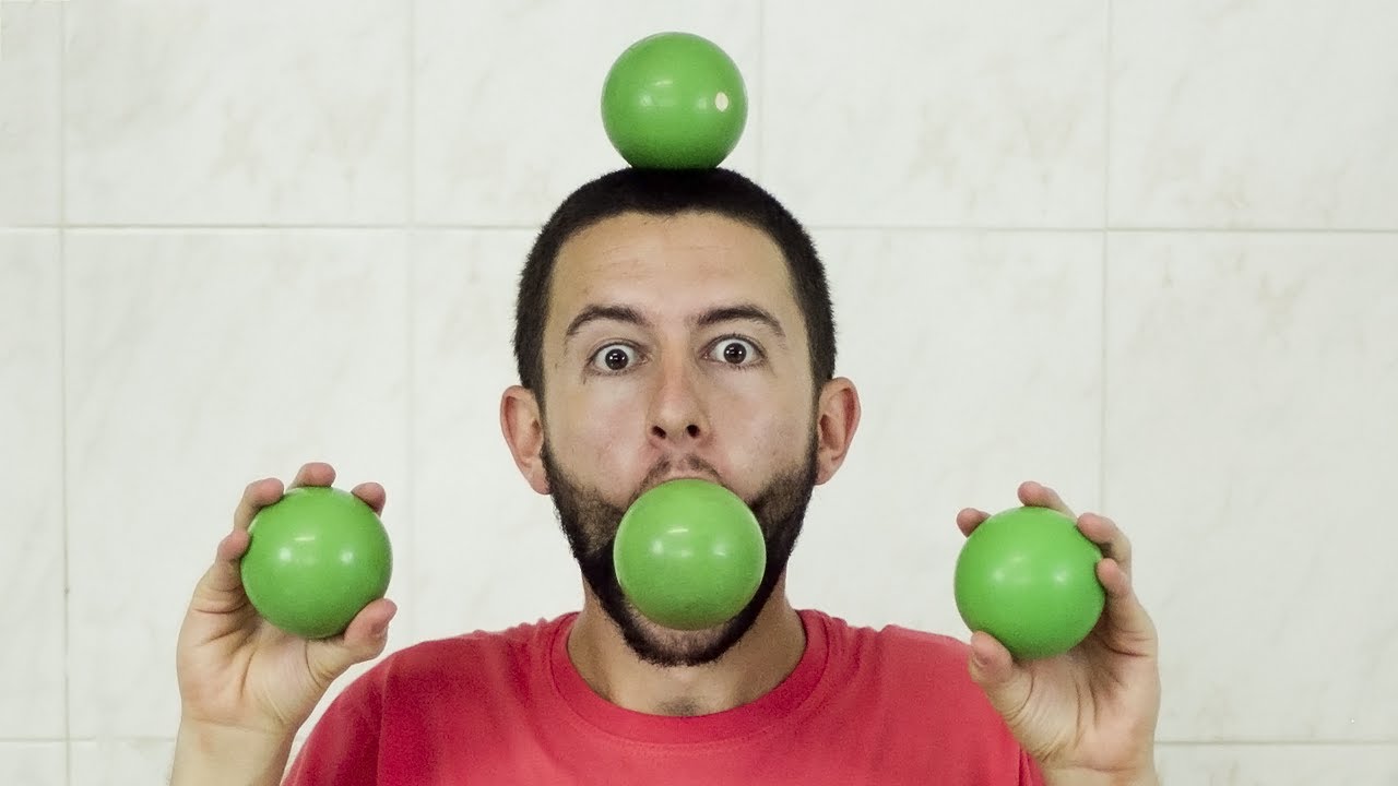 BOLAS VERDES FRITAS - malabarismo com bolinhas - FRIED GREEN BALLS