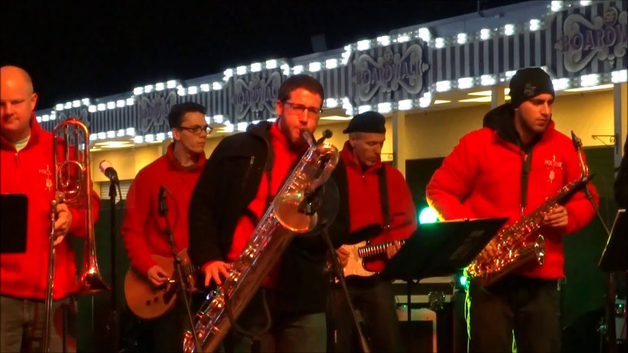 Holiday Express Performance 6 Flags Great Adventure 2015 Holiday in the Park