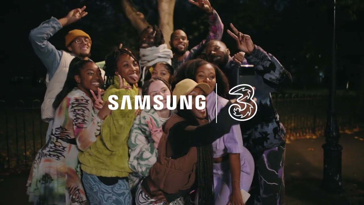 Three x Samsung Galaxy Flip4