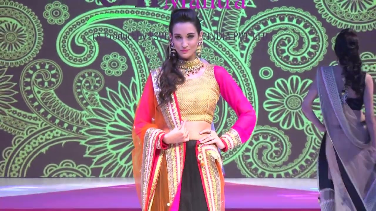 Indian Saree Fashion Show #kaushalmanda #fashionshow #thelooksproductions #runway #modeling #ramp