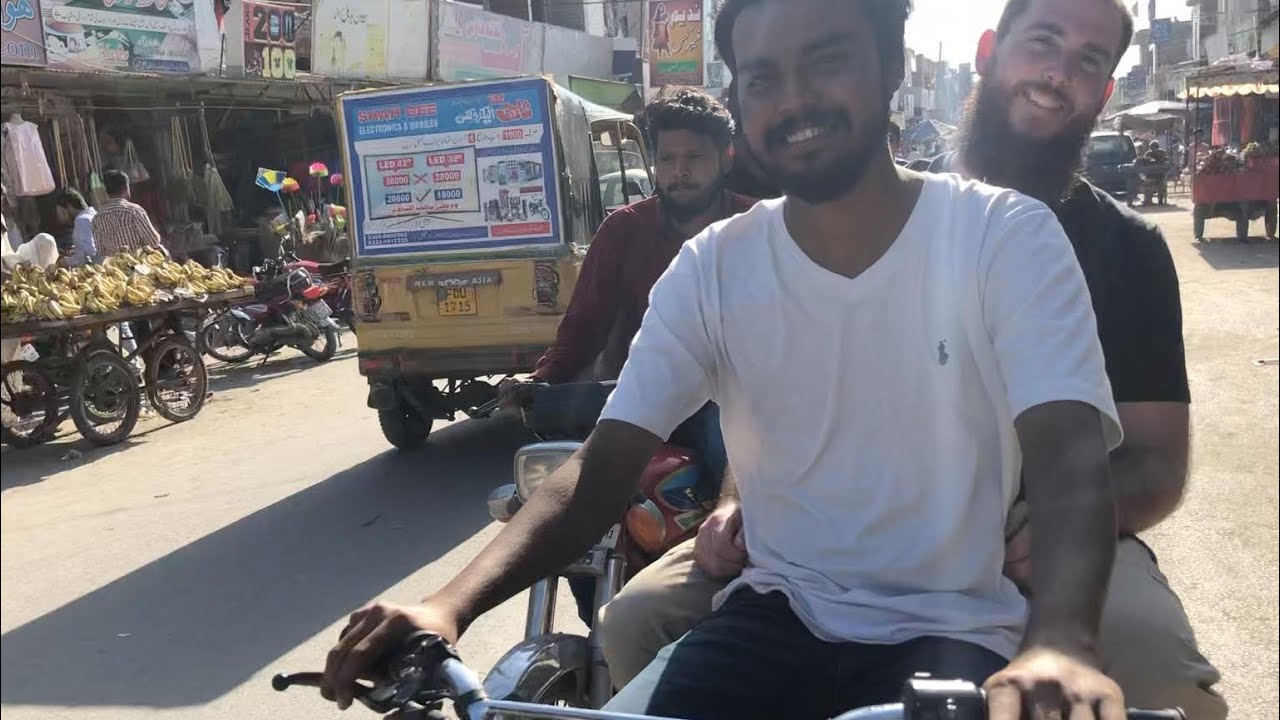 Motorbike ride in Faisalabad, Pakistan (2018)