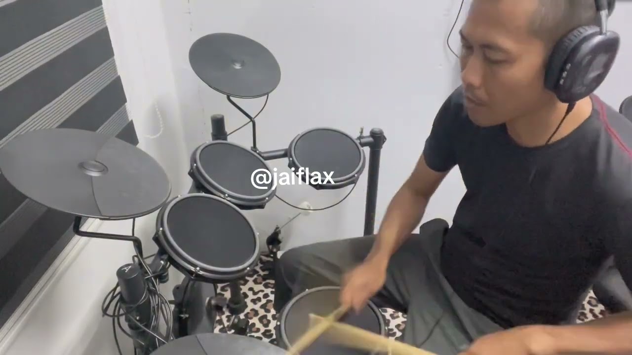 huntrix-golden-drum cover..