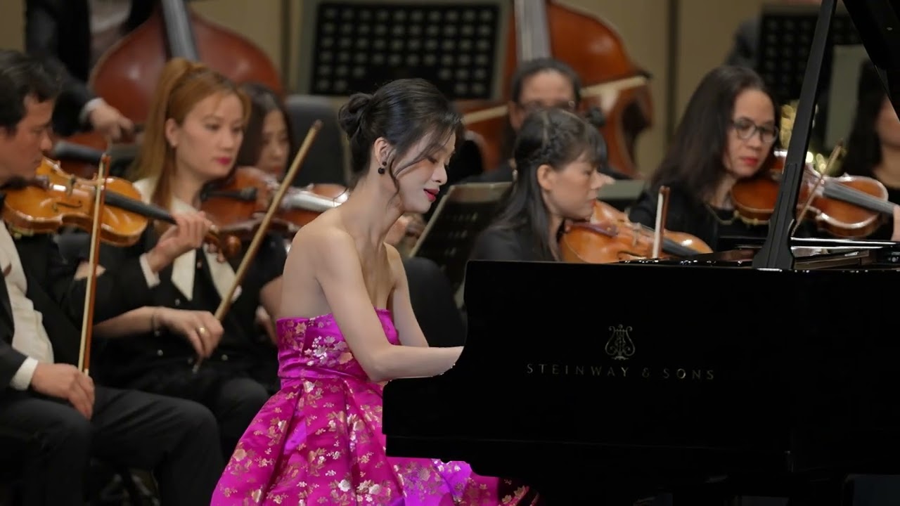 TRAN LE BAO QUYEN (NHHG): S. Rachmaninoff's Piano Concerto No. 3 in D minor, Op. 30