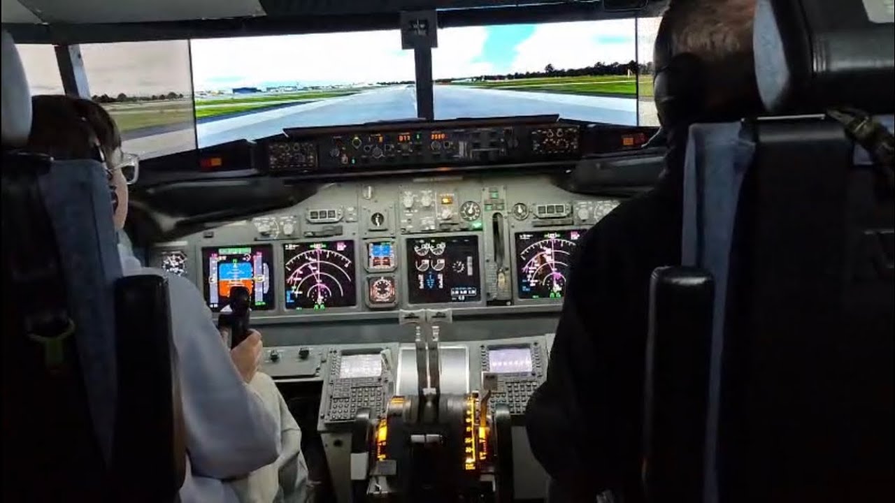 Me flying a 737-800!