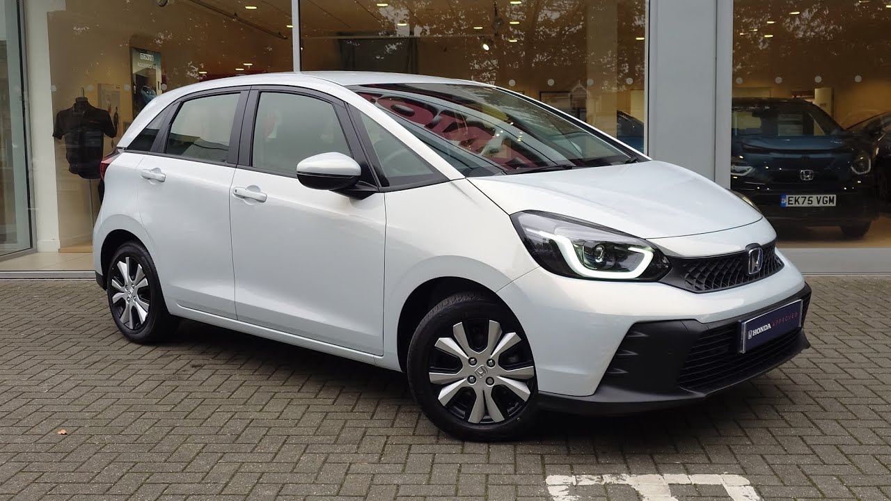 Honda Jazz Elegance 2025 года от John Banks Honda Colchester