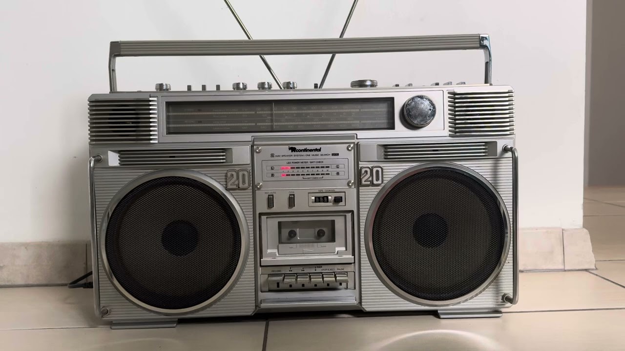 Continental GA 3000 Ghettoblaster boombox aka Rising SRC 2015