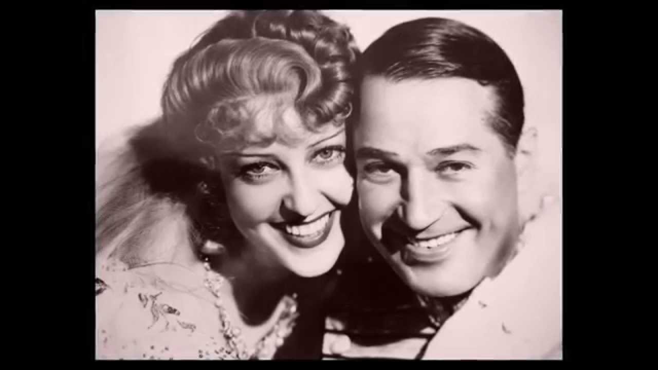 Jeanette MacDonald Sings - The Merry Widow Waltz
