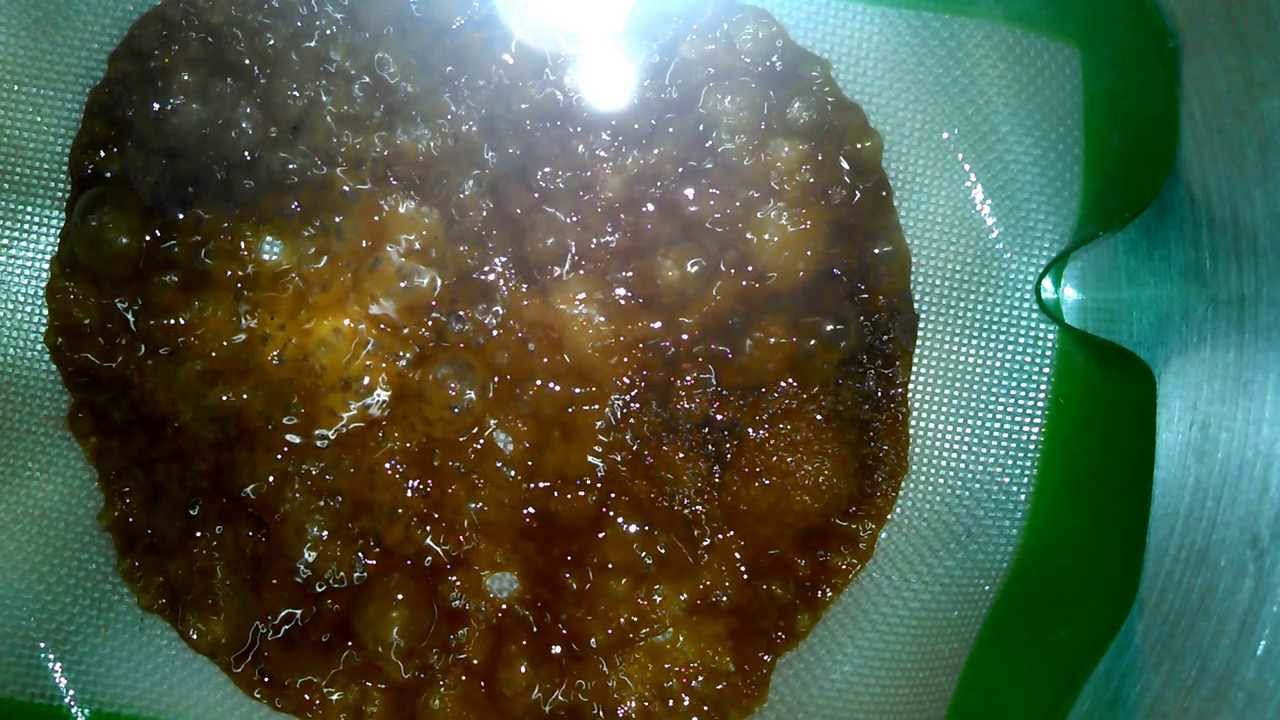 Vacuum Purging 45g East Coast Sour Diesel Shatter