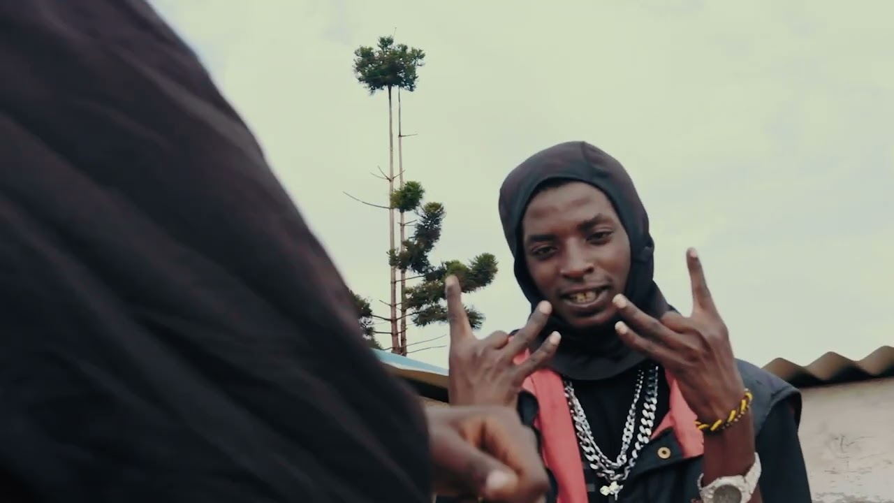 Itara-Mc Bash (video music)