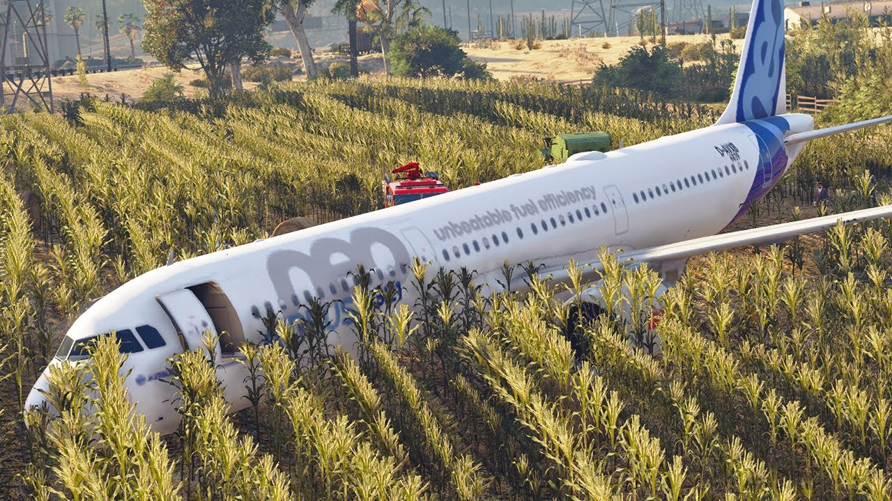 Bird Strike and Landing in Cornfield Airbus A321 Ural Airlines | How was it? GTA 5 Version