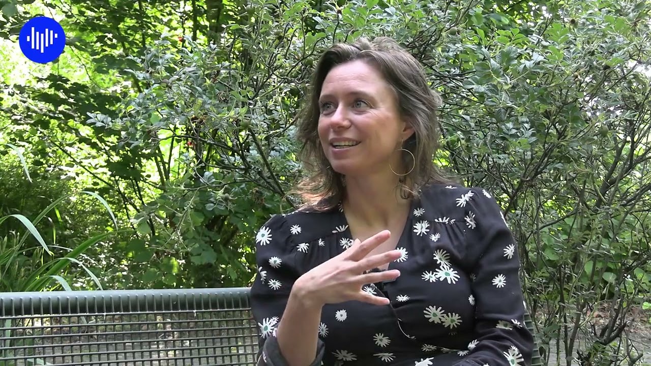 Achter de Dijk: Taboes op het vrouwelijk lichaam