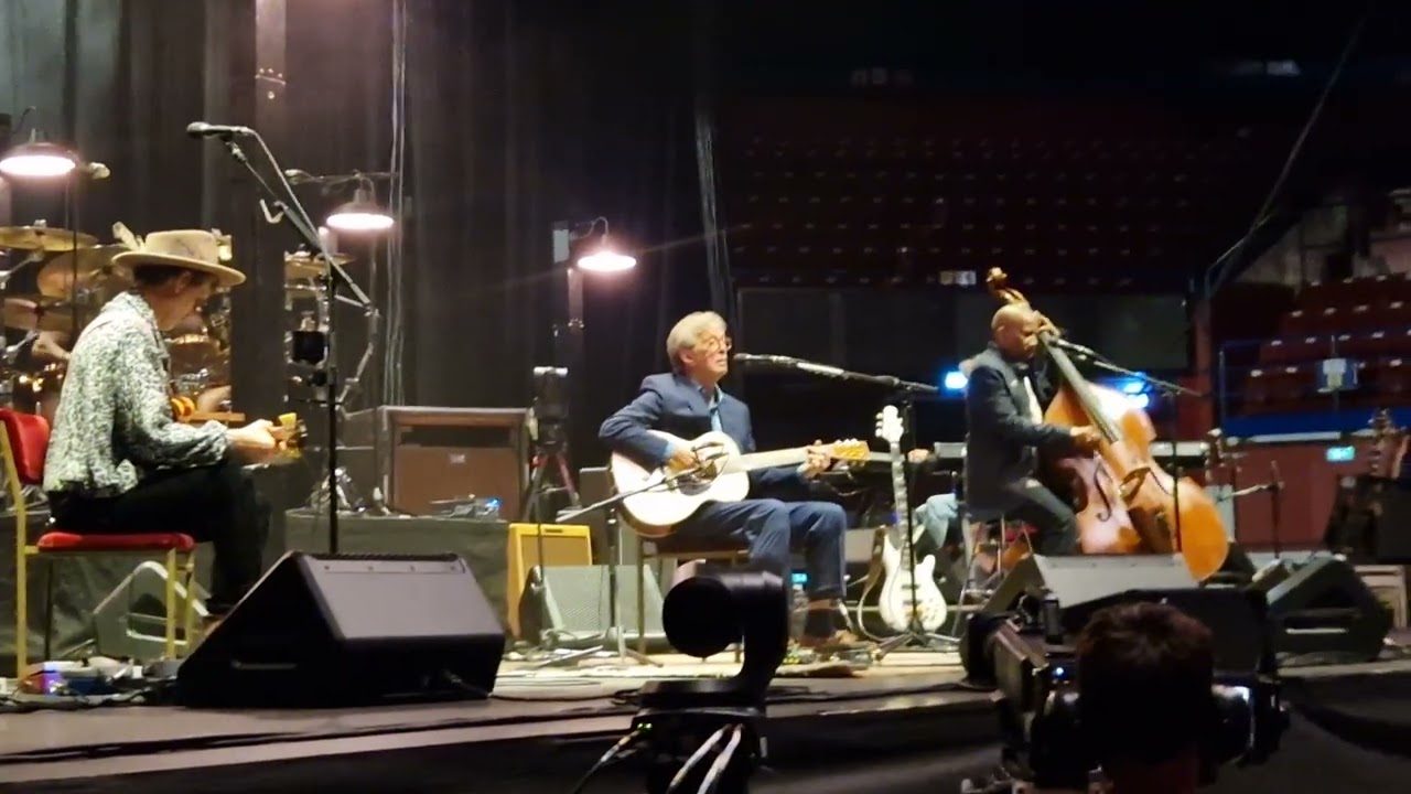 Eric Clapton Golden Ring live at assago forum may 27 2025