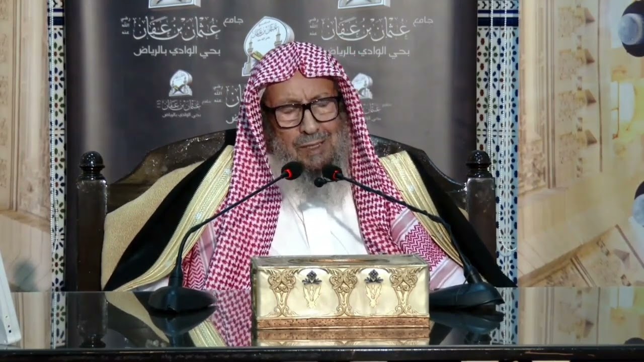 سائل أنا جزائري واسأل عن النشيد الوطني الذي فيه قسماً بالنازلات الماحقات.. || الشيخ صالح اللحيدان