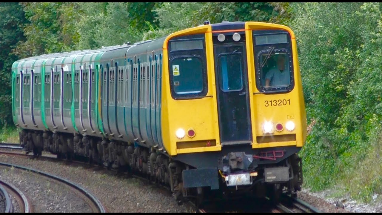 Southern Class 313s - Green 313205 + BR Blue 313201 6 Car 313 On Brighton - Lewes Shuttles