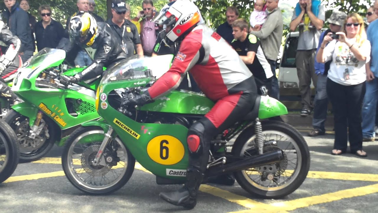 Yamaha Classic Racing Team.