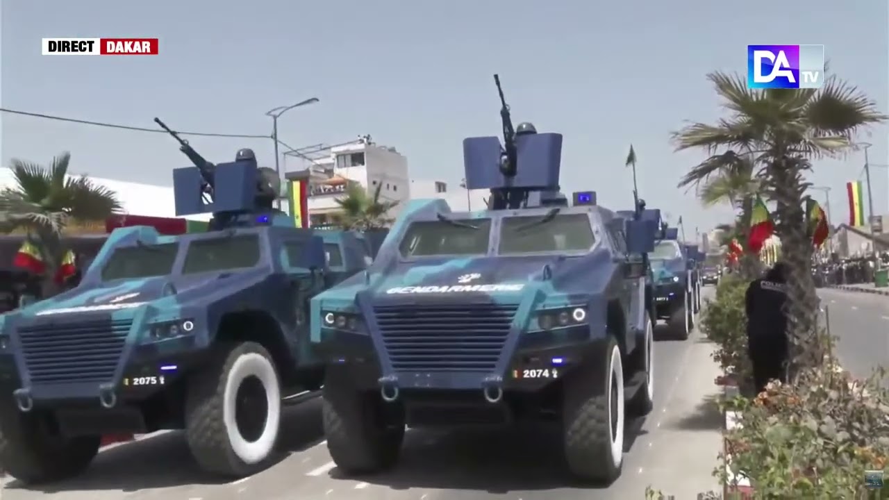Gu&eacute;diawaye-D&eacute;fil&eacute; du 4 avril : la logistique militaire des arm&eacute;es pr&eacute;sent&eacute;e au public dakarois