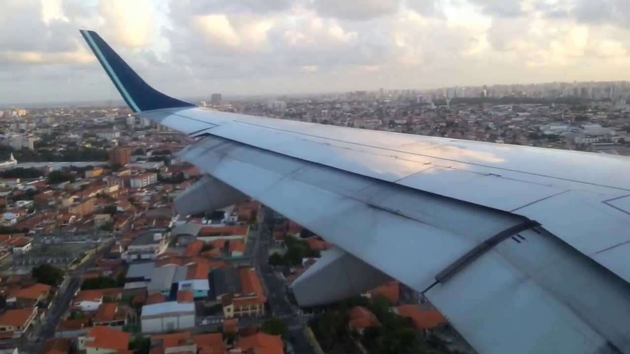 Pouso em Fortaleza - Azul Linhas Aéreas Embraer E190 PR-AZC