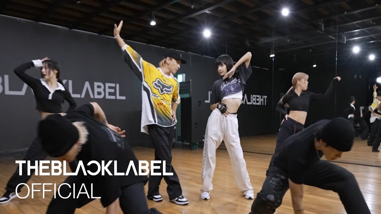 TAEYANG - &lsquo;Shoong! (feat. LISA of BLACKPINK)&rsquo; DANCE PRACTICE VIDEO