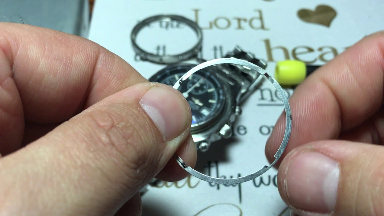 How to Remove the Bezel from a Breitling Watch