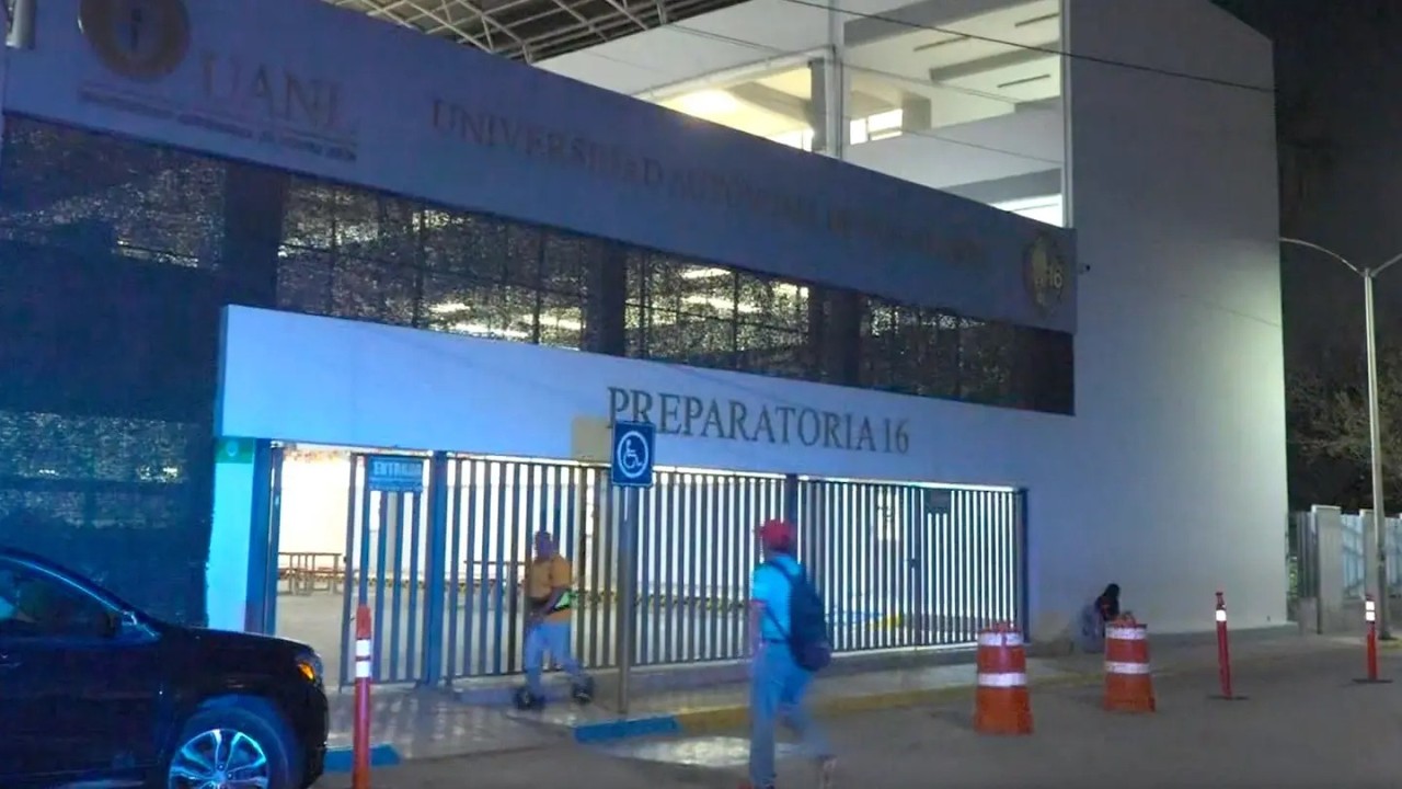 Presuntas Amenazas de Balacera Movilizan a Policías en Prepa 16 de la UANL en San Nicolás, NL
