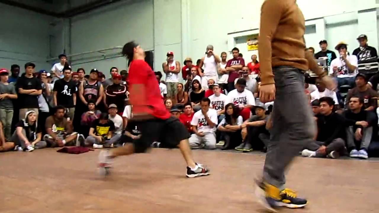 2010 Battle Zone: Exhibition! Tony Rock (Top9) vs Danny (Pioneers Crew/ Zulu Kingz)