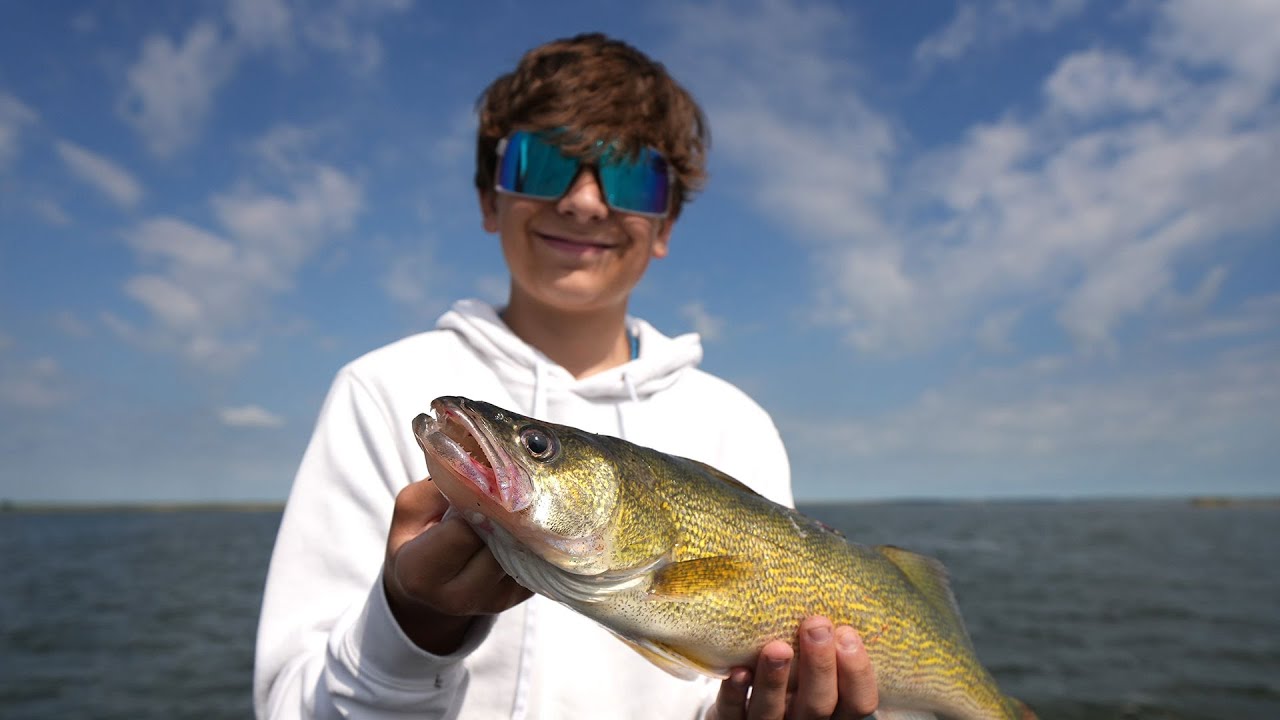 Walleye Spawning Lake Sakakawea 2025 - NDGF - 05-05-2025