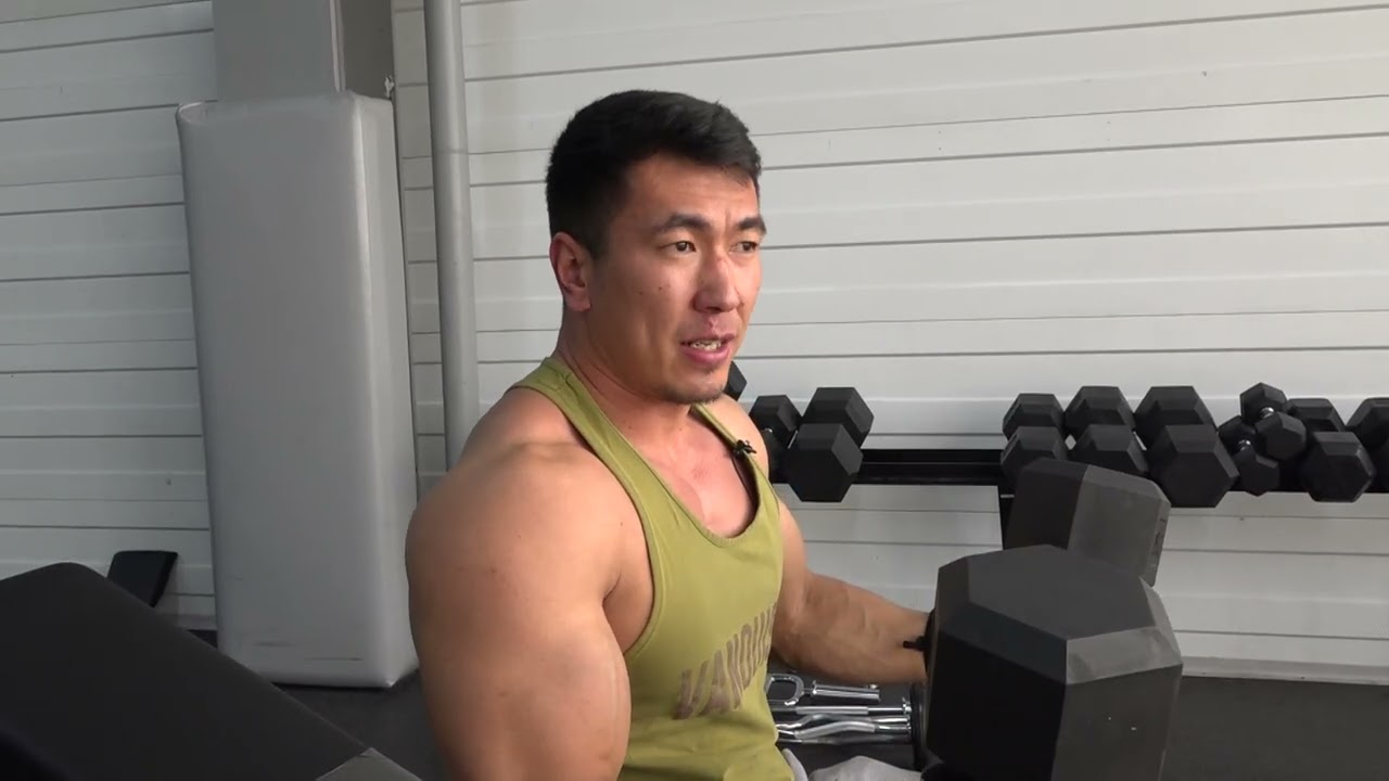 Төш жана кол булчуңдары үчүн машыгуу