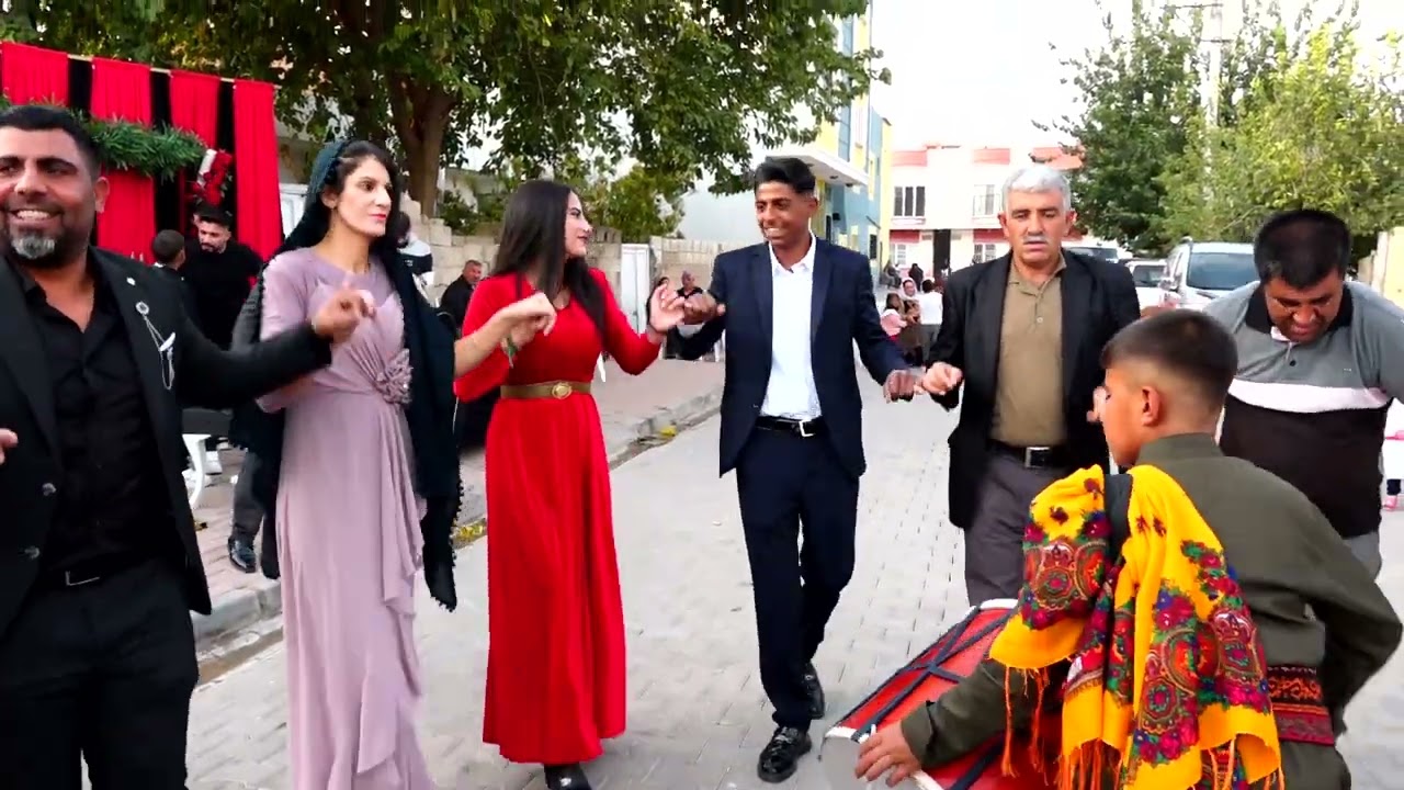 Ozan & Hasret Kına Töreni Part 1 Bağlamacı Ozanın Kınası