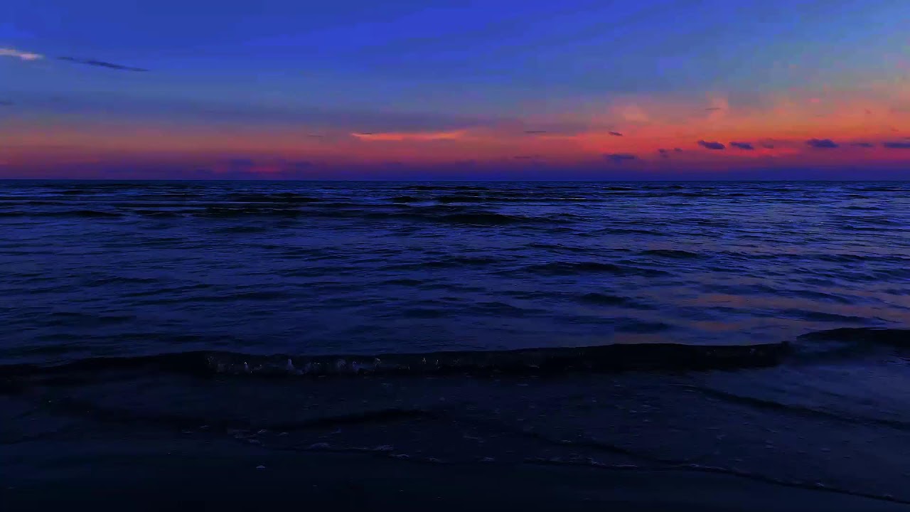 Soft Ocean Waves for a Calm and Quiet Night