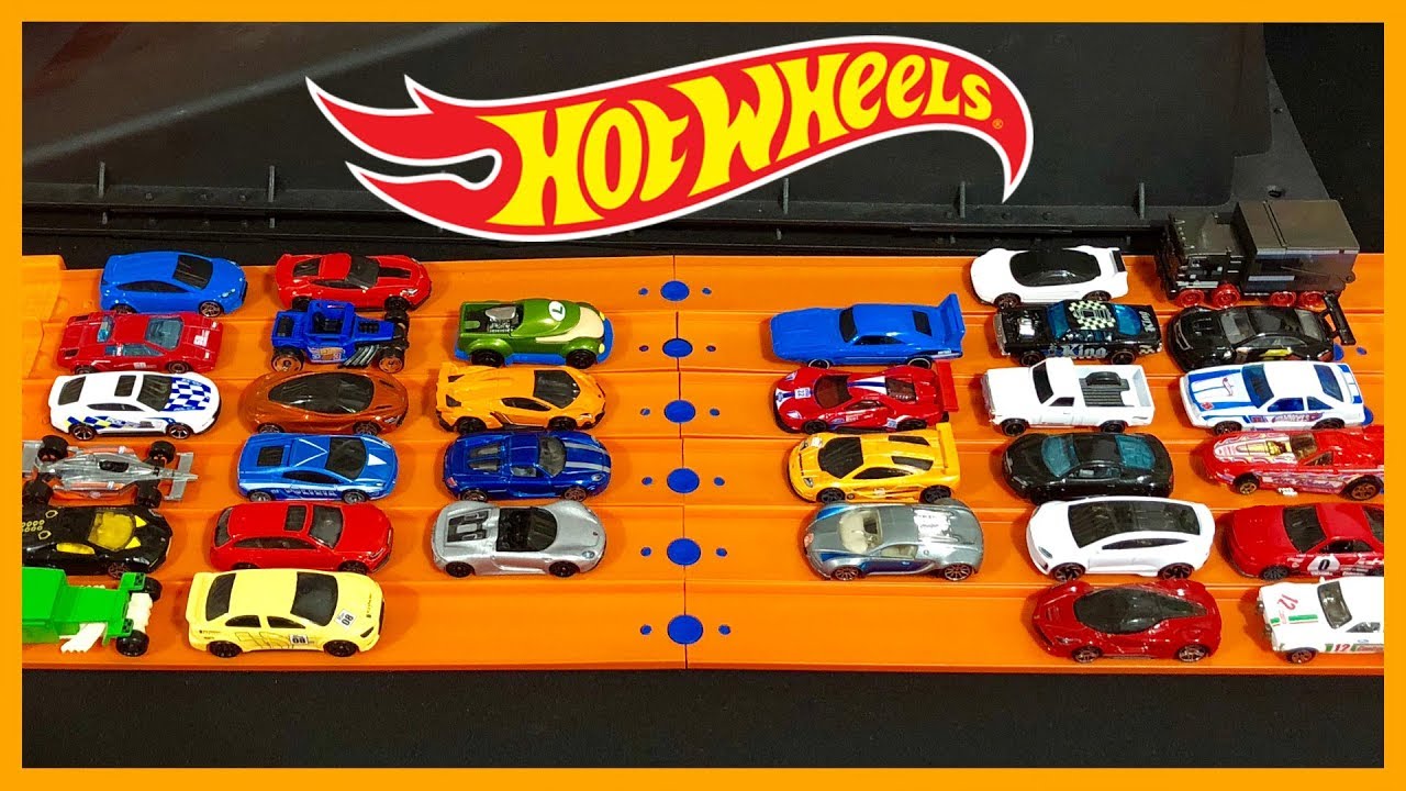 32 Car Super Hot Wheels Tournament (Lamborghini , Mincraft , Mario ,  Bone Shaker)