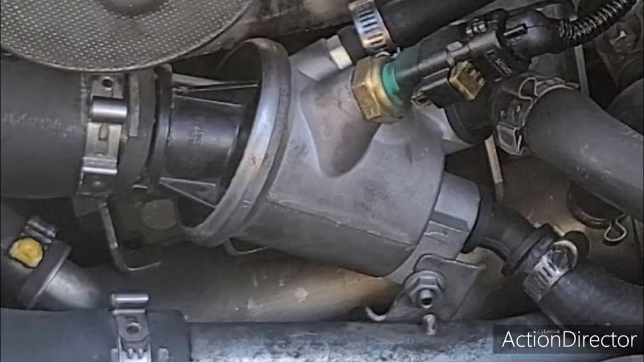 Sostituzione valvola termostatica Alfa 159