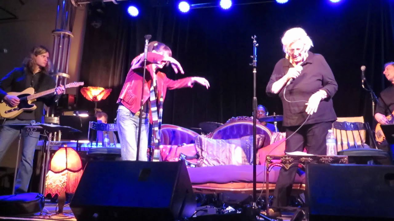 Bekka and Bonnie Bramlett - In The Arms of The Angel