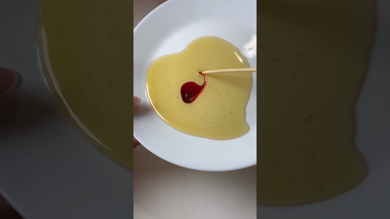 🩸Bloody Glass Rim Trick #HalloweenCocktail #lifehack #diy #halloween #party