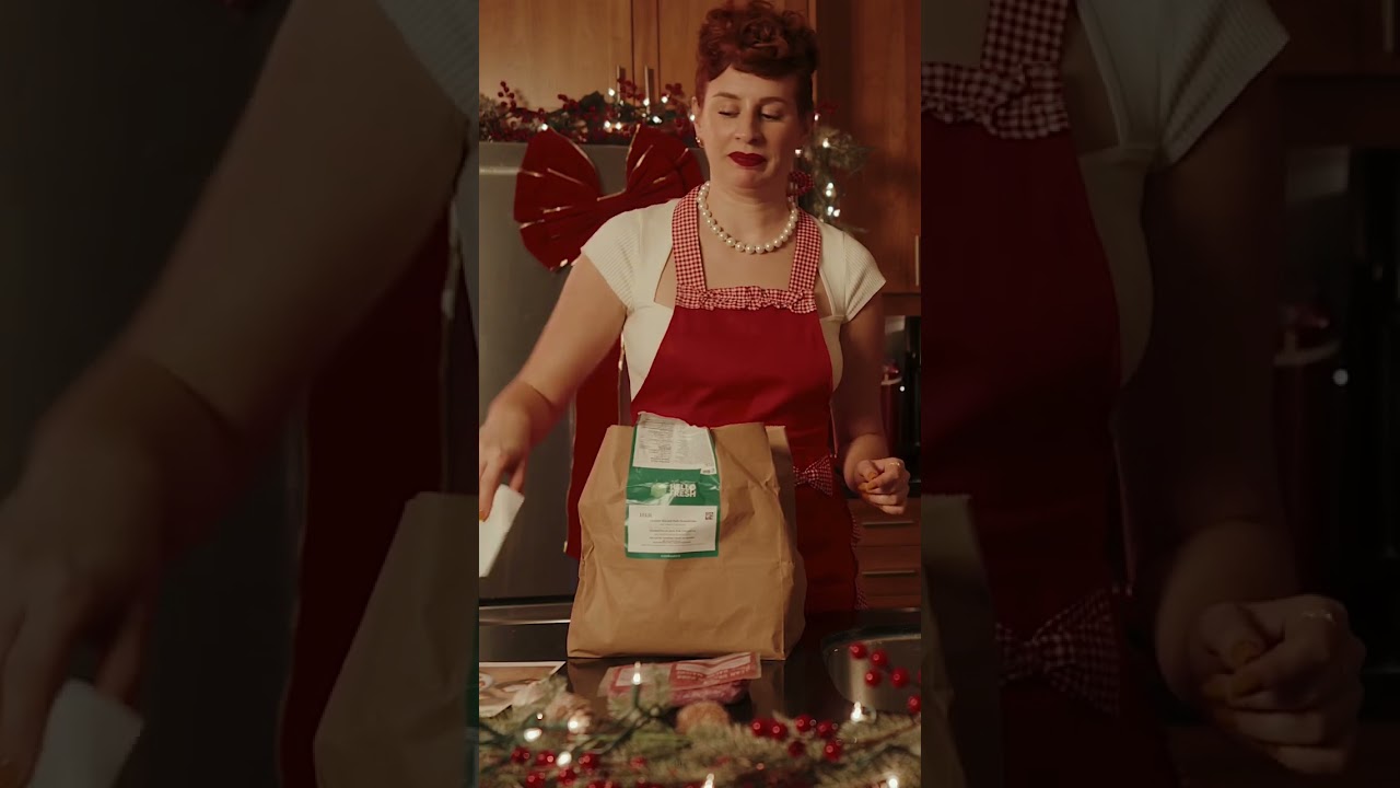 Lived my dream of acting in a 1950s sitcom. 😁