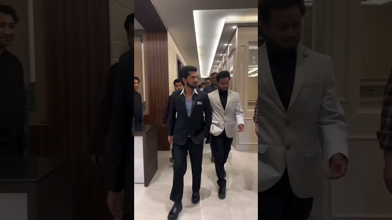 Russian bundaa Amir trt team in new styles looking in a hotel amazing entry #amazing #amir