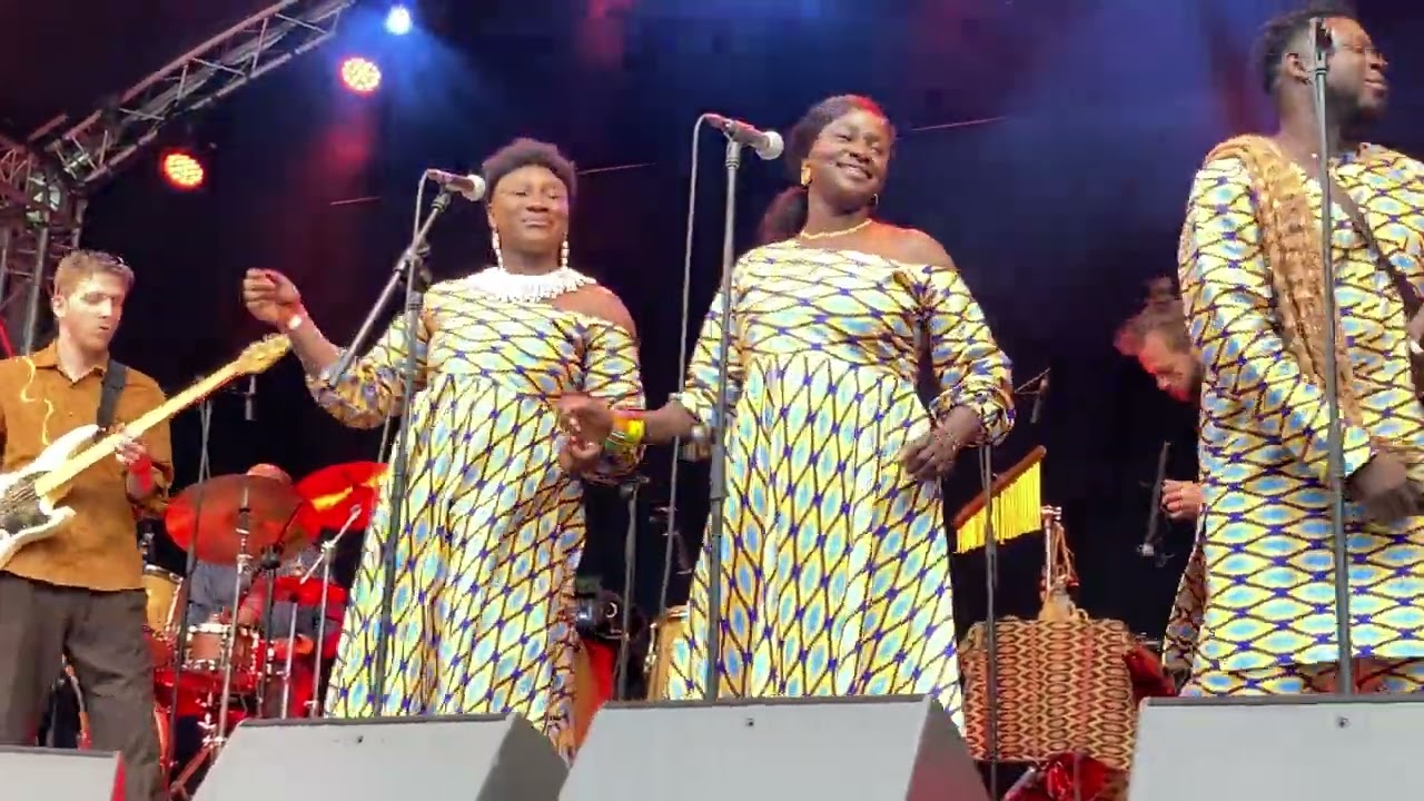 Naamu ft. Voix du Mali playing À Nyininka at Music Meeting Festival 18-05-2024