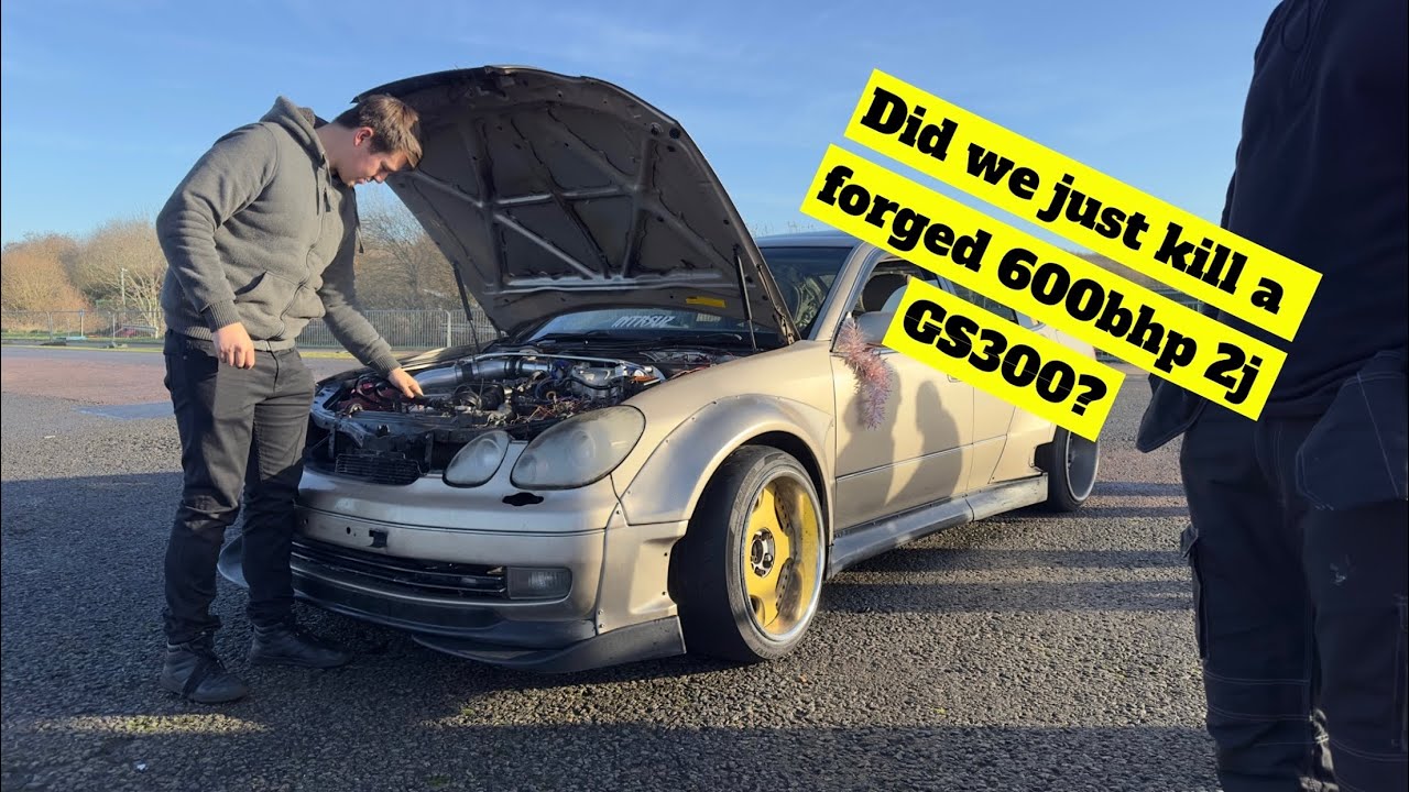 Thrilling Christmas Drifting: Unbelievable Fence/ Wall Tap Action at Santa Pod DWYB 06/12/2023!