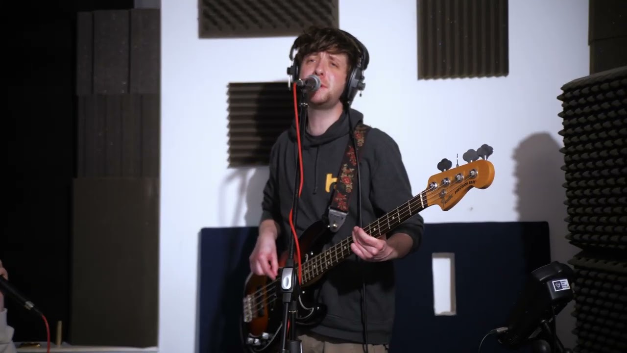 Bitter Sweet Symphony - The Verve (The Busketeers - Live Cover)