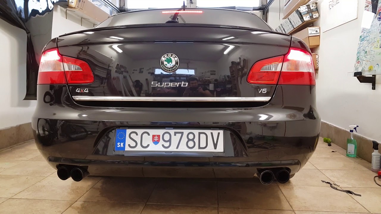 &Scaron;koda Superb V6 - AMA exhaust sound