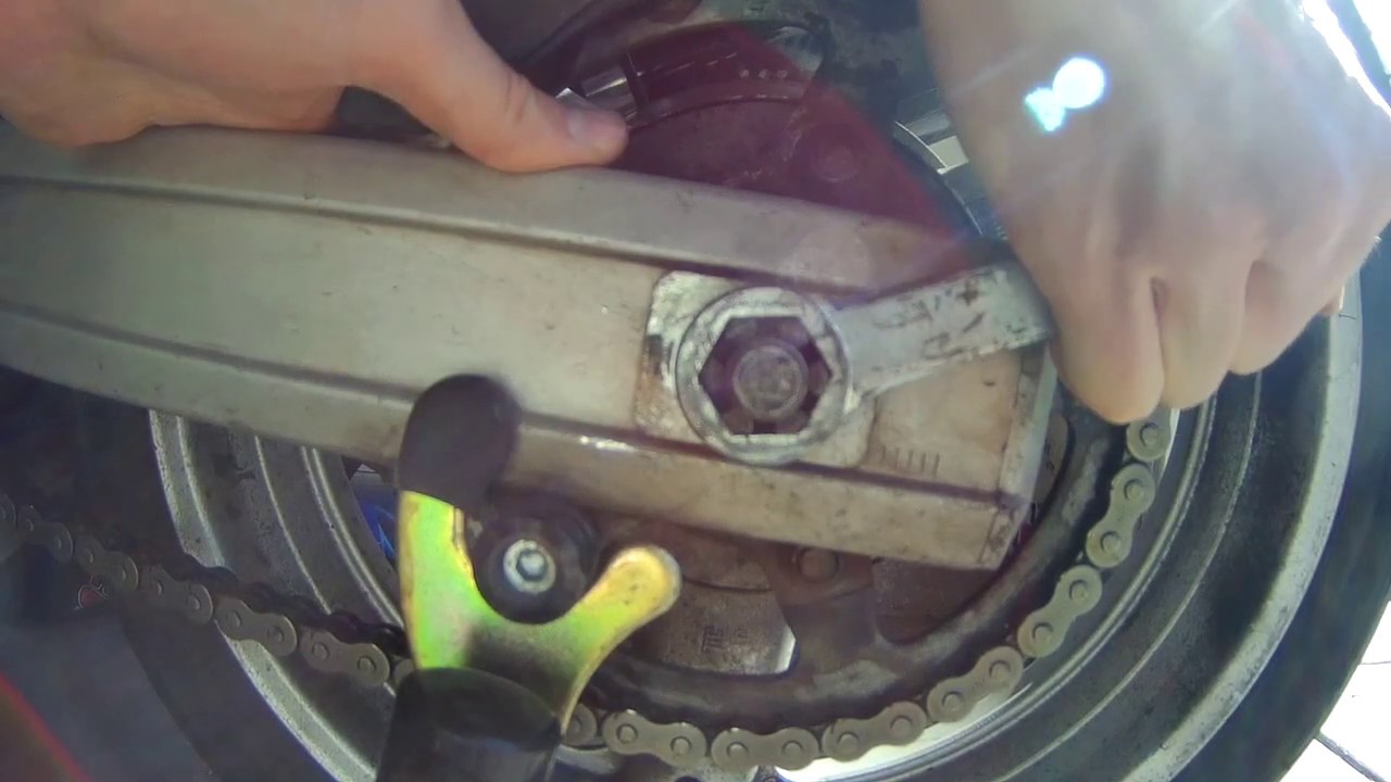 Chain Tightening - 2001 sv650s