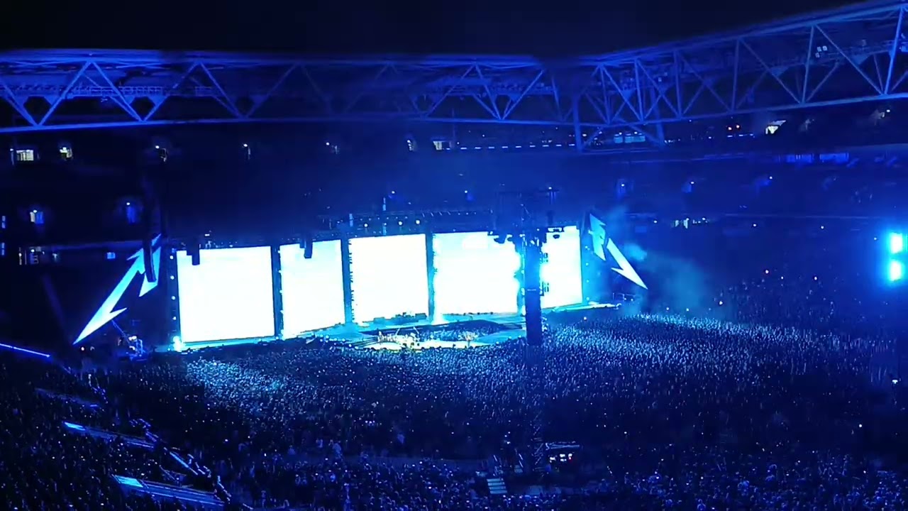 Enter Sandman (+ fireworks) - Metallica Brisbane concert 12.11.2025 