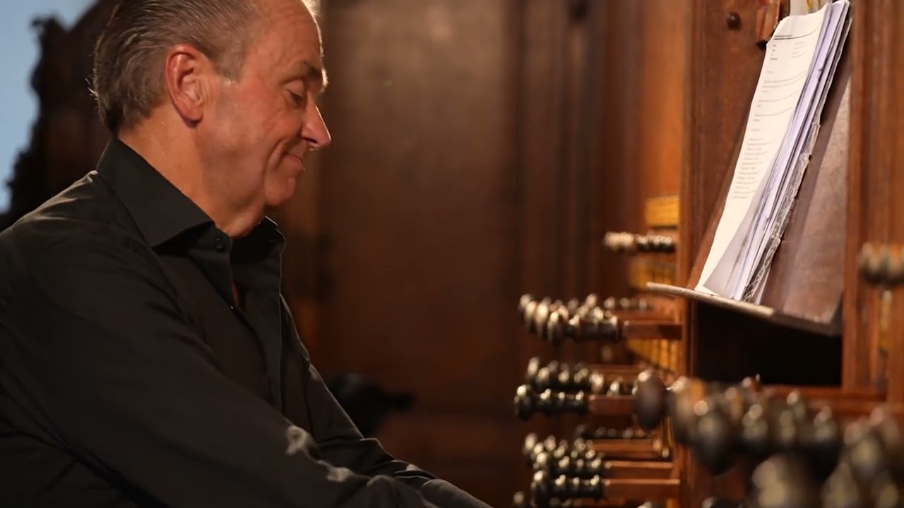 Halleluja eeuwig dank en ere - Martin Mans bespeelt het orgel van de Lutherse Kerk in Den Haag