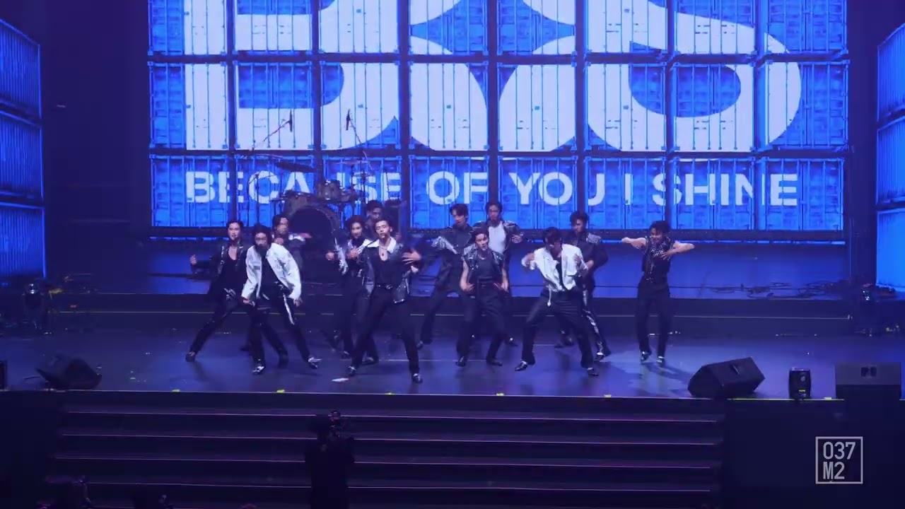 BUS because of you i shine @ TOTY Music Awards 2023, ICONSIAM [Full Fancam 4K 60p] 240326
