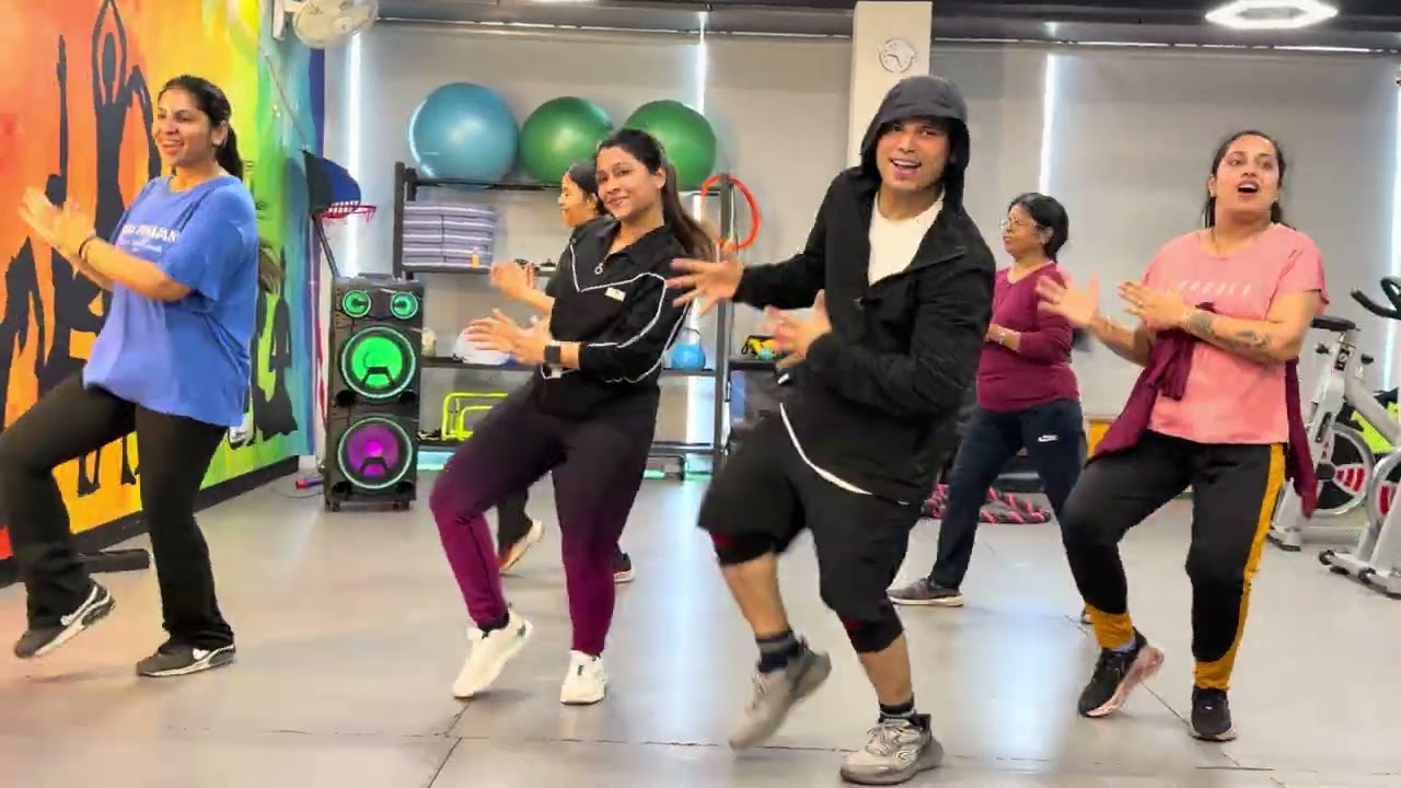 ZUMBA FITNESS - I know you want me cover 