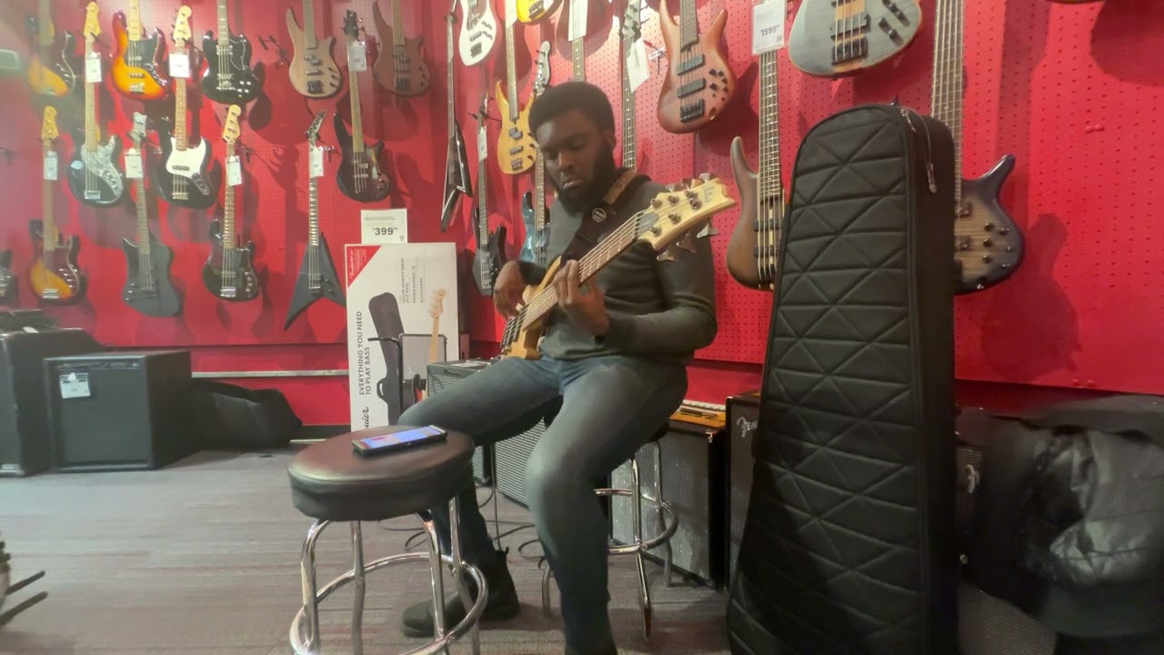 KiDi Ft Okyeame Kwame Made In Ghana (Bass Cover)