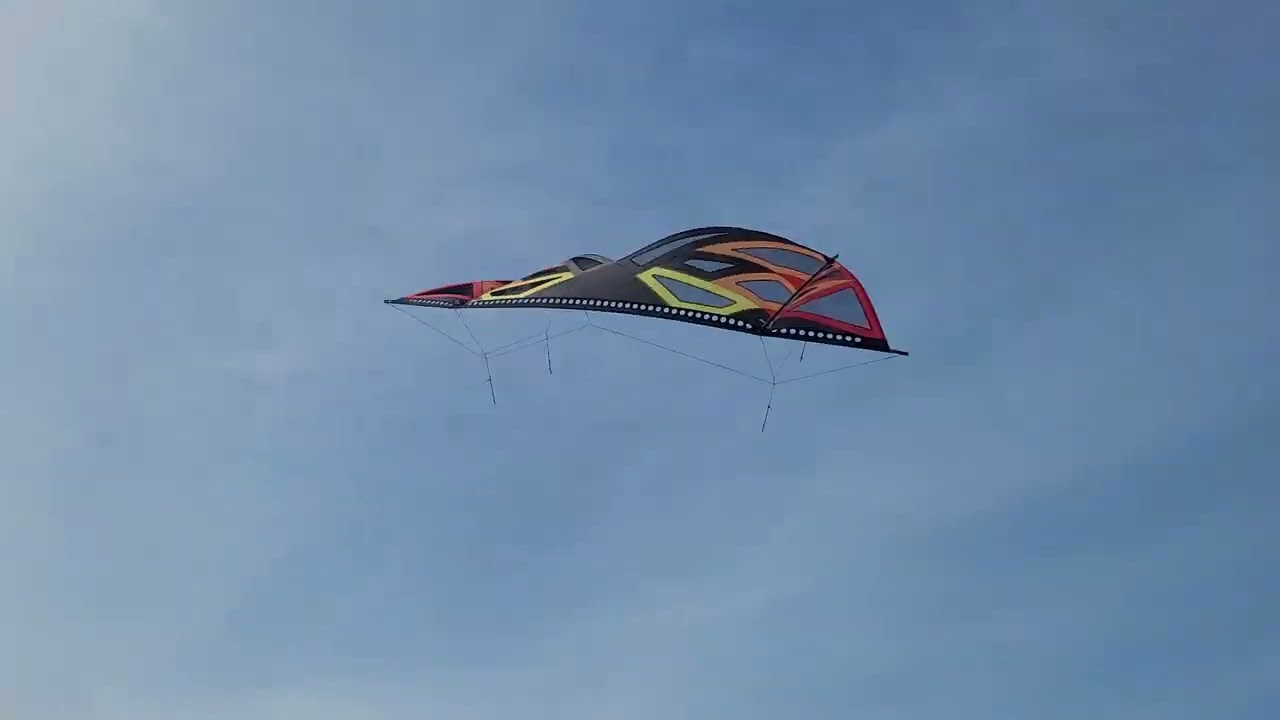 Great day of flying with awesome friends and 2 new members of NMB Kite Club and a fur baby🤗🪁❤️🪁🤗